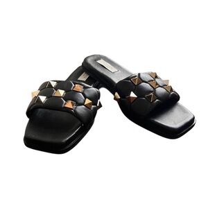 Steven By Steve Madden Black and Gold Studded Sandals Size 9